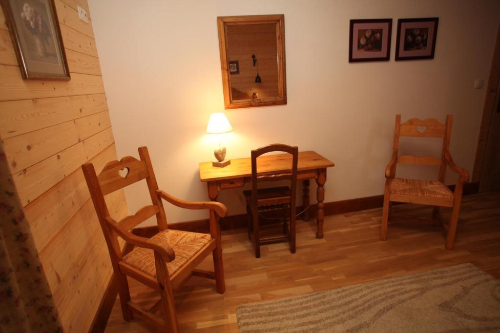 La Tour Du Coq Dore Granges-Narboz 部屋 写真